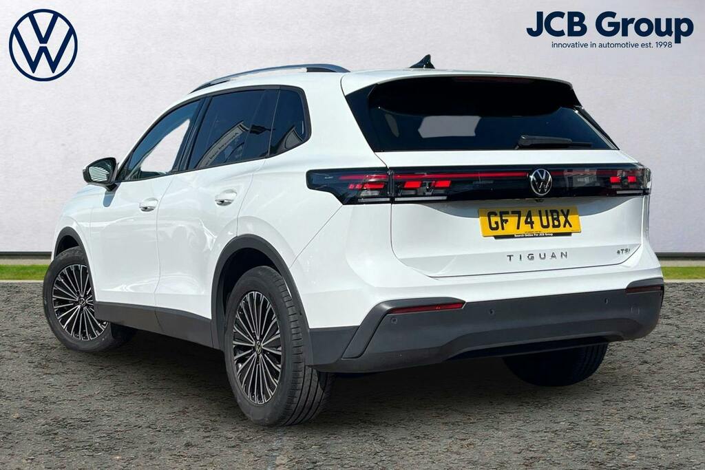 Volkswagen Tiguan 1.5 Etsi Mhev Match Suv Hybrid Dsg White #3