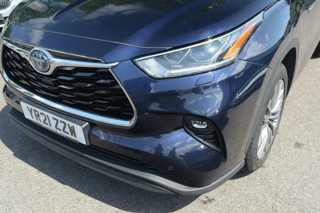 Toyota Highlander Excel Red #37