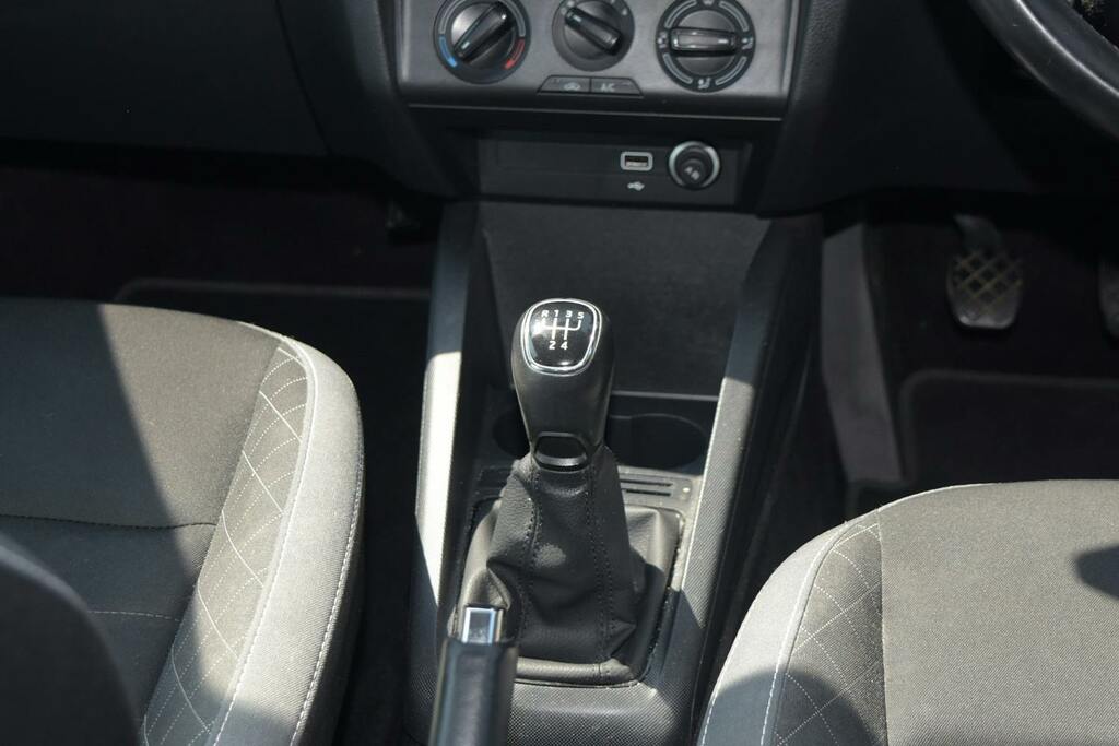 Skoda Fabia 1.0 Tsi S Blue #15