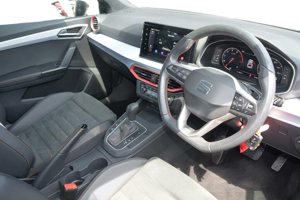Seat Ibiza 1.0 Tsi Fr Sport Hatchback Dsg Black #6