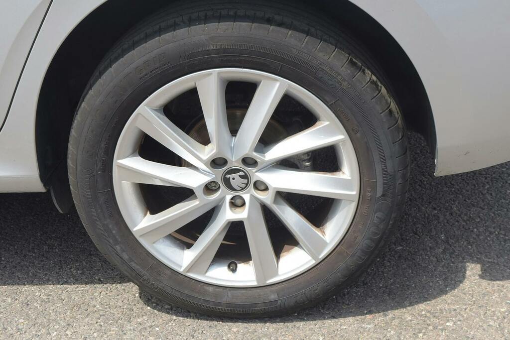 Skoda Kamiq 1.0 Tsi Se Edition Suv Silver #5