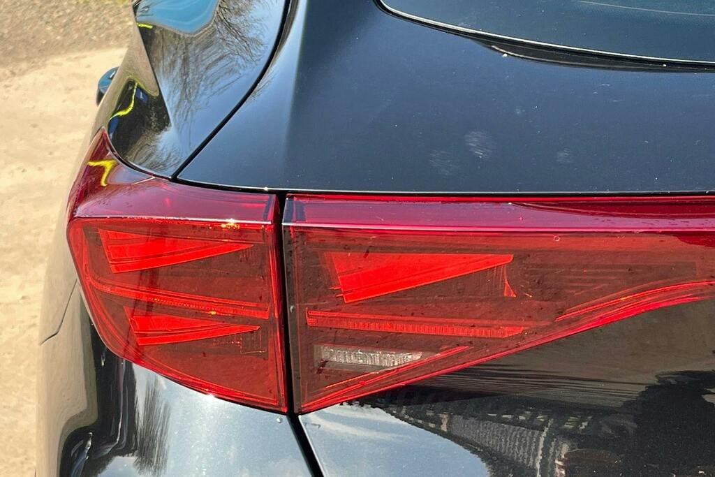 Cupra Formentor 1.5 Etsi 150 V2 Dsg White #25
