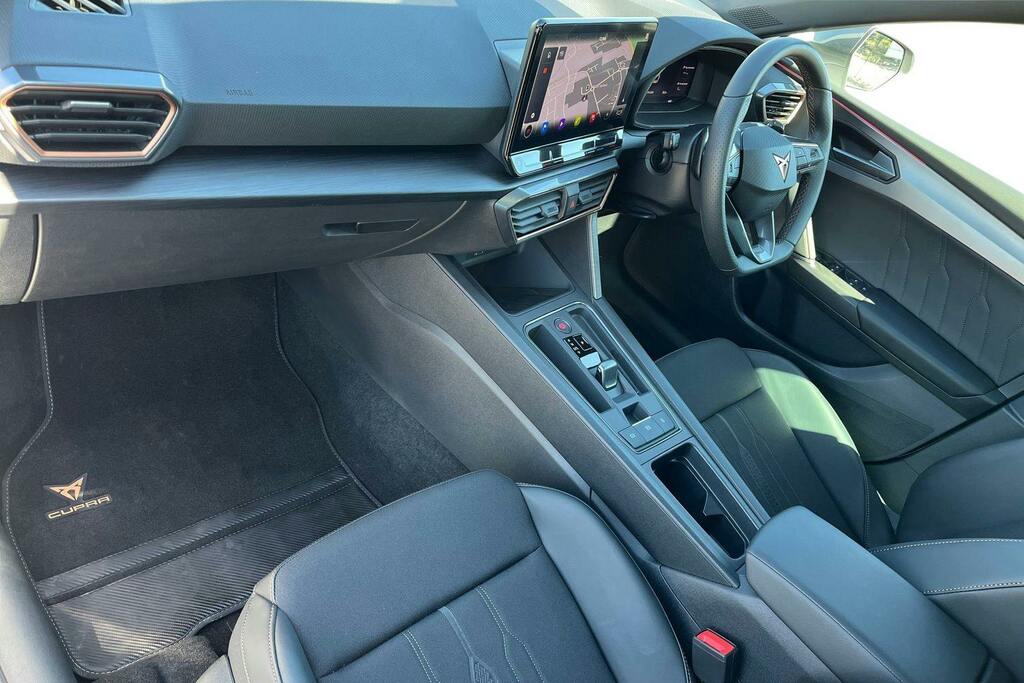 Cupra Leon 2.0 Tsi Vz2 Design Edition Hatchback Ds White #2