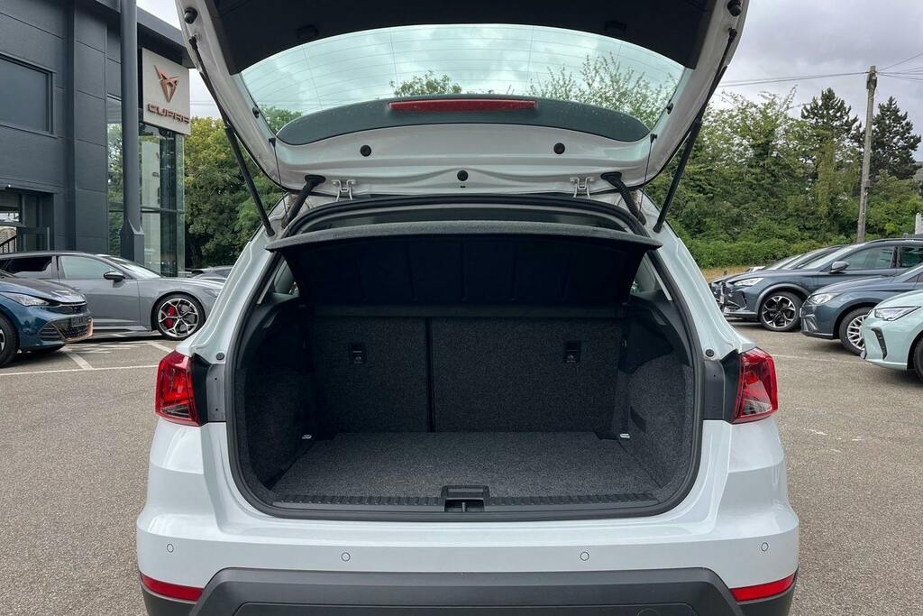 Seat Arona Hatchback 1.0 Tsi 115 White #10