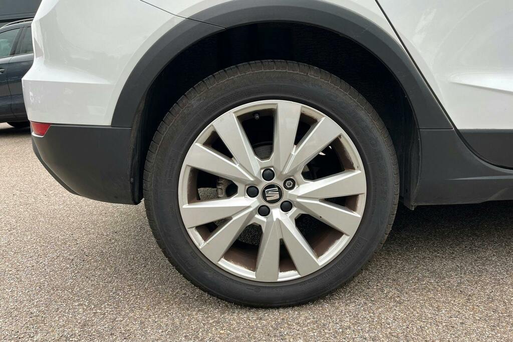 Seat Arona 1.0 Tsi Se Technology Suv Dsg White #5