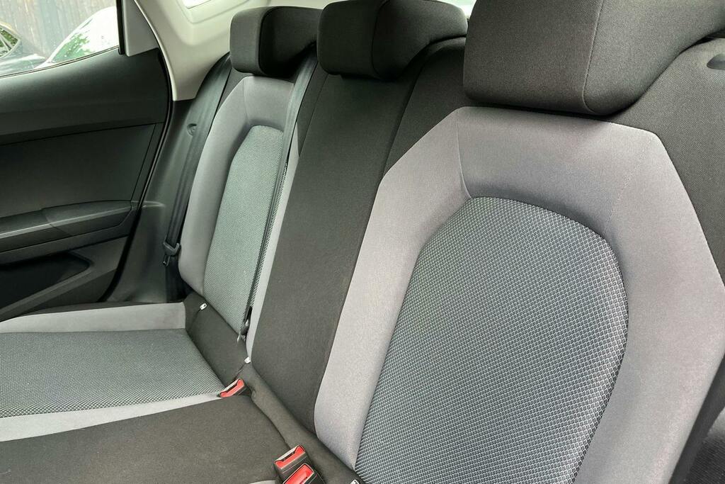 Seat Arona Hatchback 1.0 Tsi 115 White #9