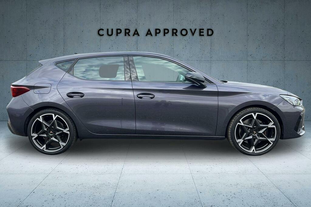 Cupra Leon 1.5 Ehybrid 25.8Kwh Vz1 Hatchback Plug  #4