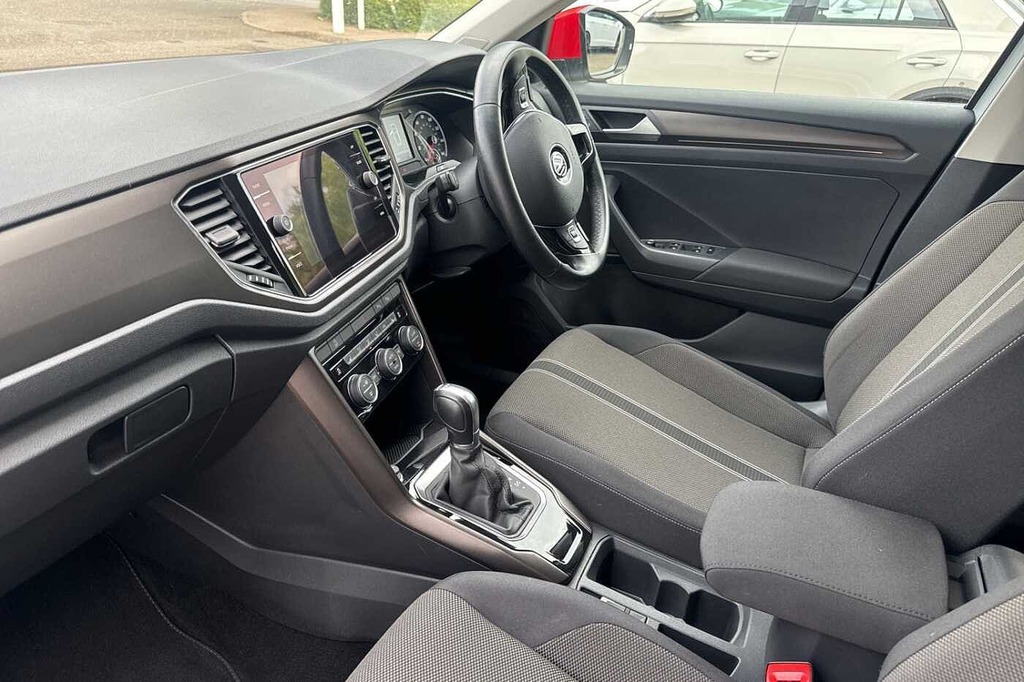 Volkswagen T-Roc 1.5 Tsi Evo Design Suv Dsg White #2