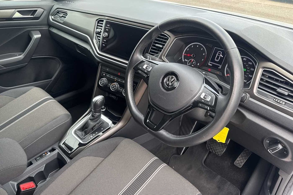 Volkswagen T-Roc 1.5 Tsi Evo Design Suv Dsg White #5