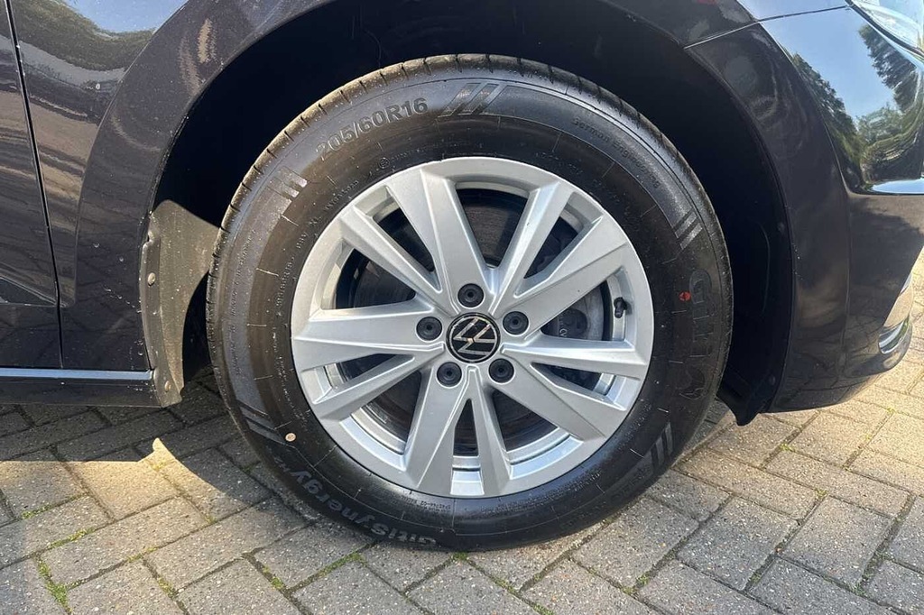Volkswagen Touran 1.5 Tsi Evo Se Family Mpv Dsg Black #5