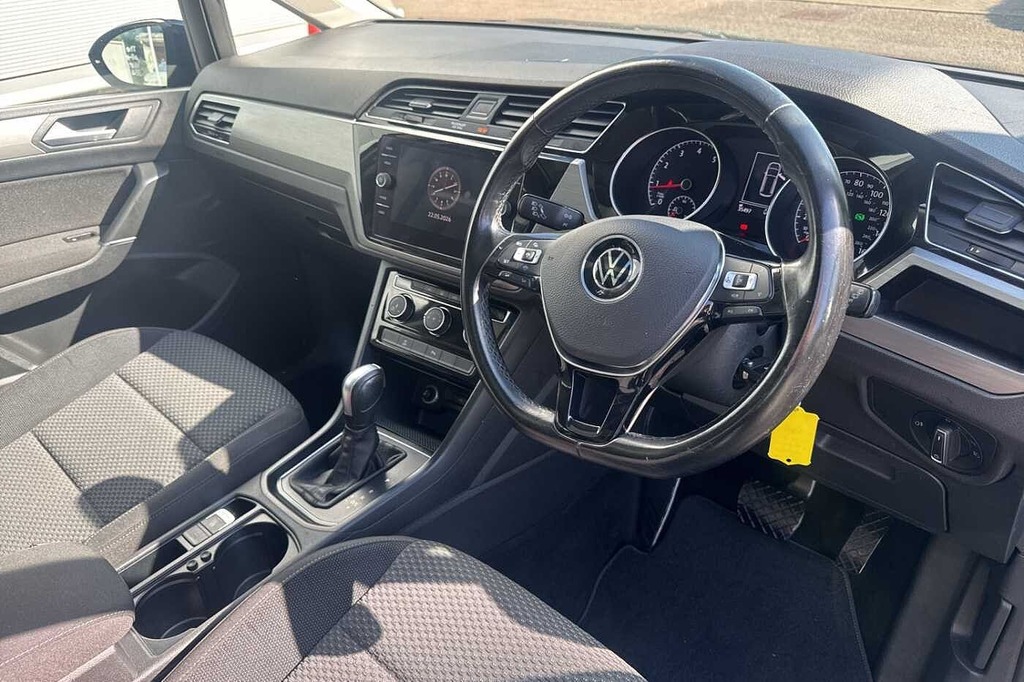Volkswagen Touran 1.5 Tsi Evo Se Family Mpv Dsg Black #6