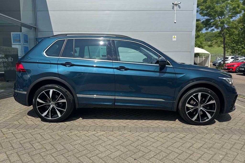 Volkswagen Tiguan 1.4 Tsi 13Kwh R-line Suv Plug In Hybrid Blue #4