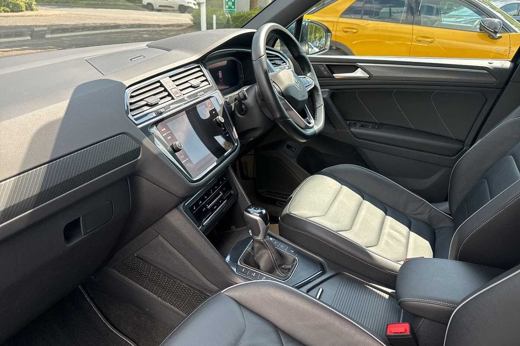Volkswagen Tiguan 1.4 Tsi 13Kwh R-line Suv Plug In Hybrid Blue #2