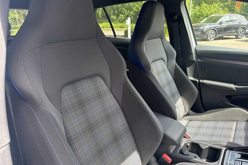 Volkswagen e-Golf 1.5 Tsi Ehybrid 19.7Kwh Gte Hatchback P Blue #22
