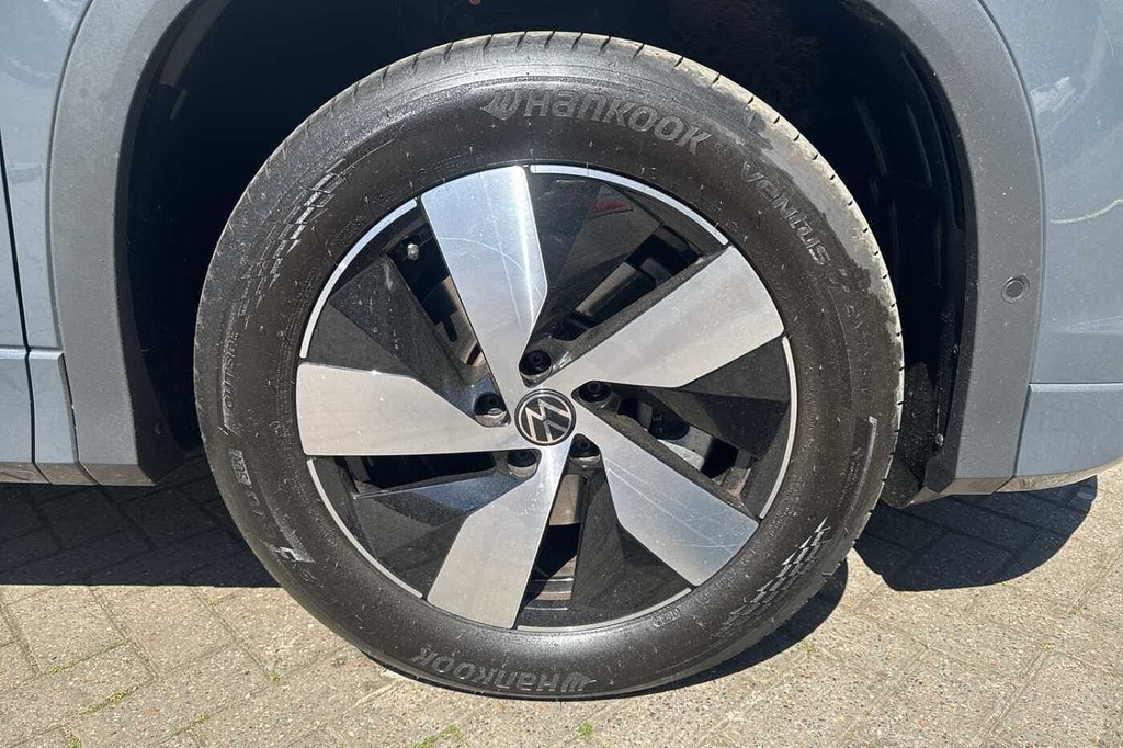 Volkswagen Tayron 1.5 Tsi Ehybrid 19.7Kwh Match Suv Plug Grey #5