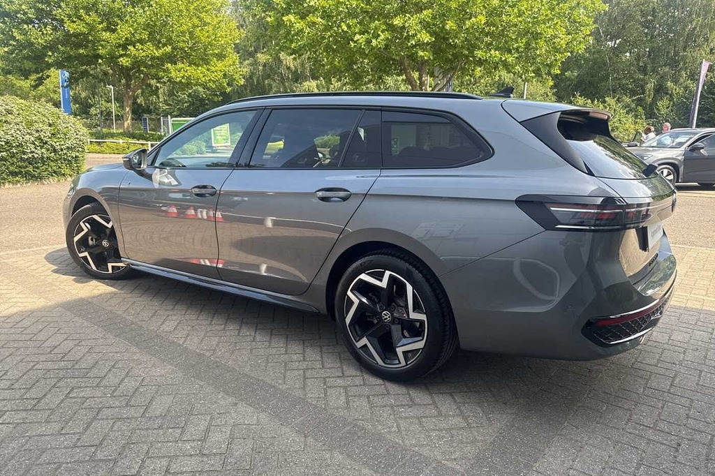 Volkswagen Passat 1.5 Etsi Mhev R-line Estate Hybrid Dsg GL75VMW Grey #3