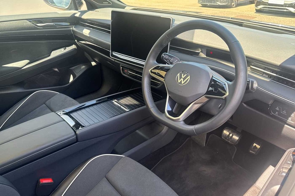 Volkswagen ID.7 Pro S 86Kwh Match Plus Fastback Black #6