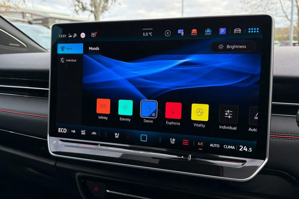 Volkswagen ID.7 Id.7 210Kw Match Pro Plus 77Kwh White #42