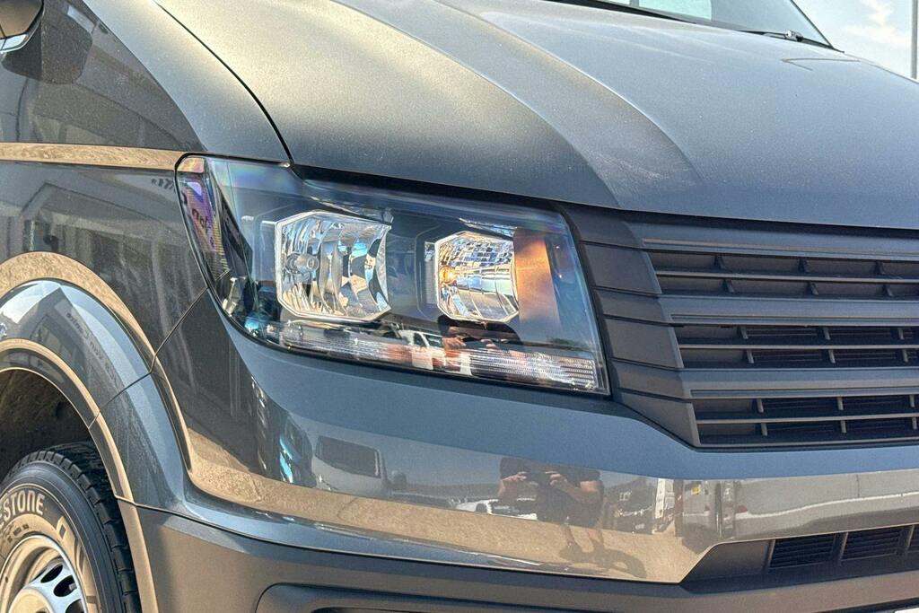 Volkswagen Crafter Commerce White #26