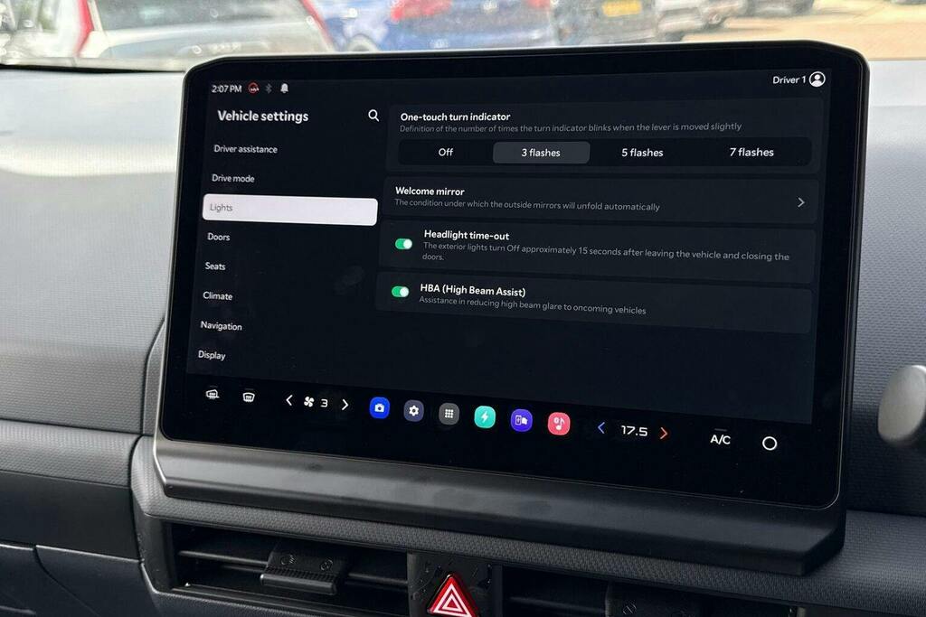 Kia PV5 Long Range 71.2Kwh Plus Passenger Mpv #43