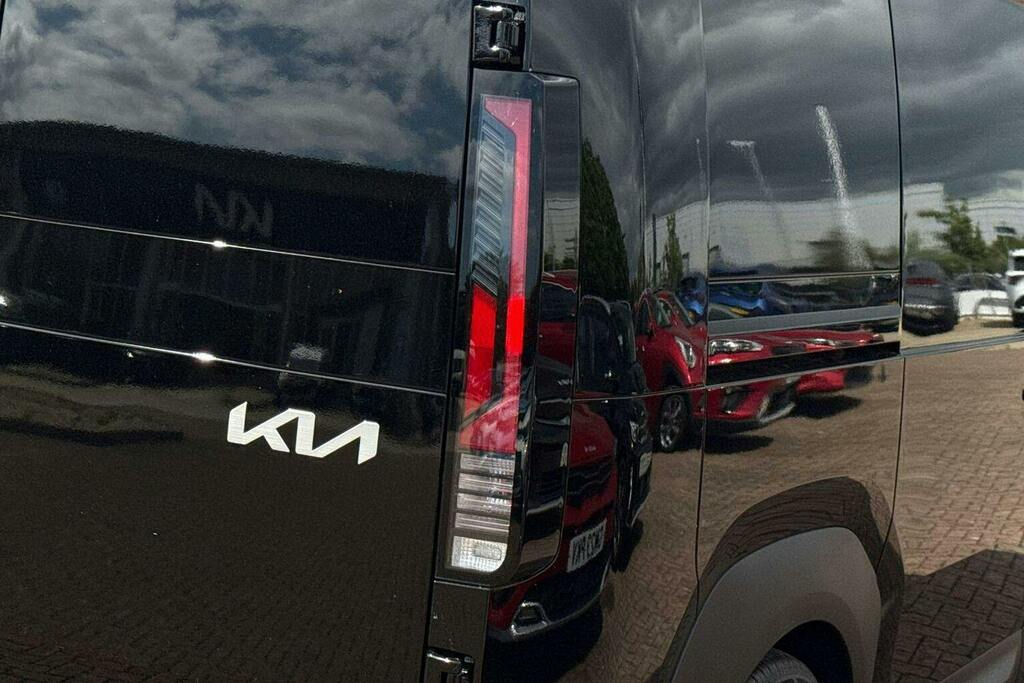 Kia PV5 Long Range 71.2Kwh Plus Passenger Mpv #25