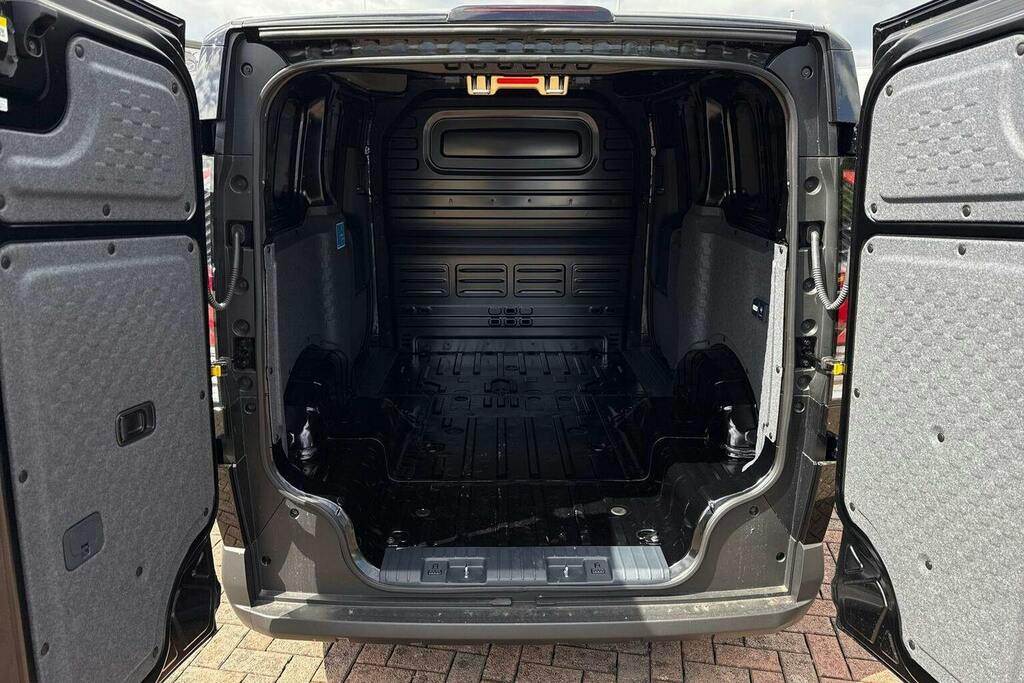 Kia PV5 Long Range 71.2Kwh Plus Passenger Mpv #10