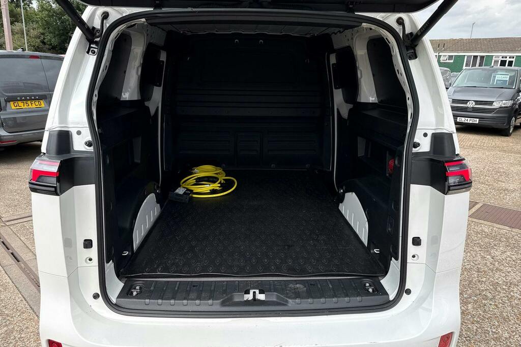 Volkswagen ID.Buzz Id. Buzz First Edition Tow Bar Swb 77Kwh Pro 204 White #10