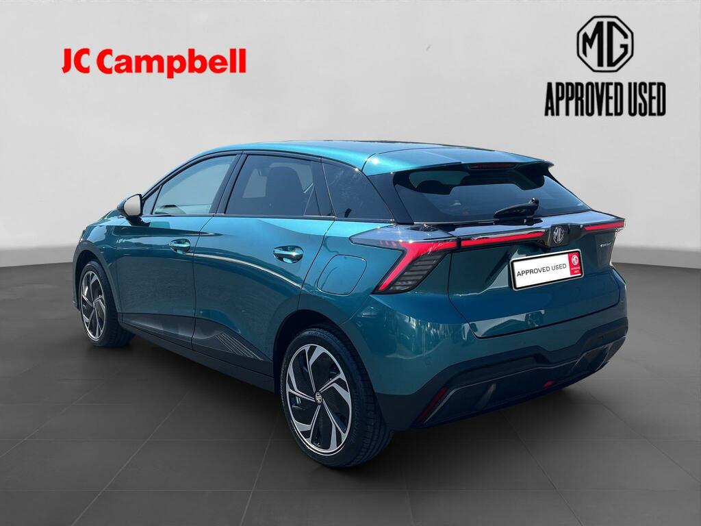 MG MG4 Hatchback Red #5