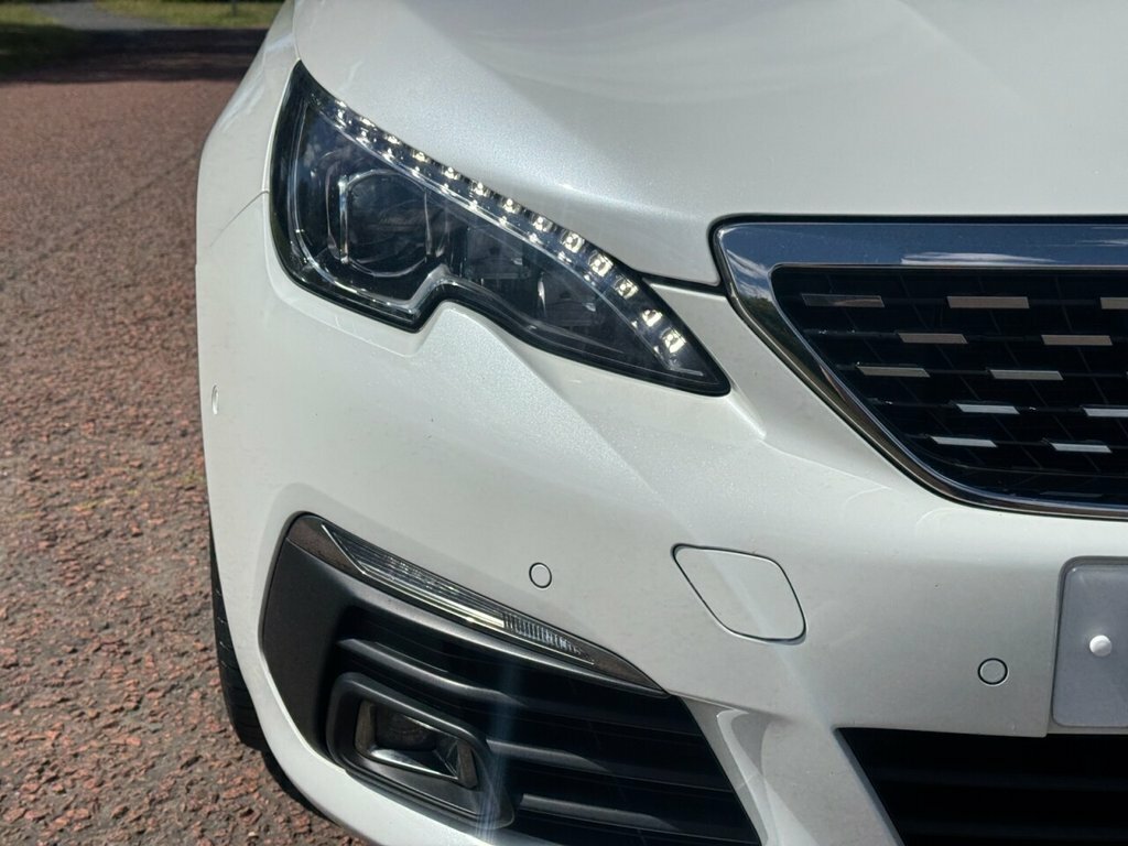 Peugeot 308 SW 2L Gt White #4