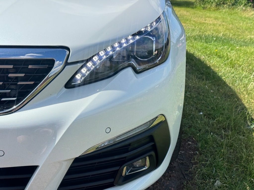 Peugeot 308 SW 2L Gt White #3