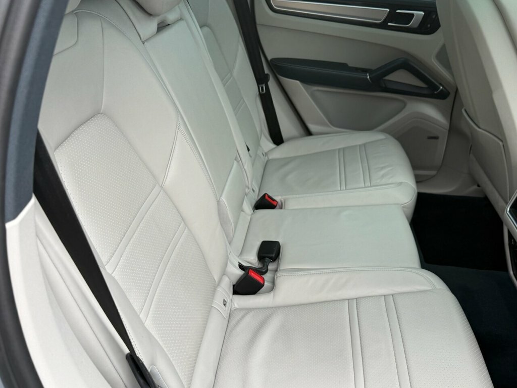Porsche Cayenne 3.0T V6 Gpf Suv Tiptronics 4Wd Euro 6 White #18