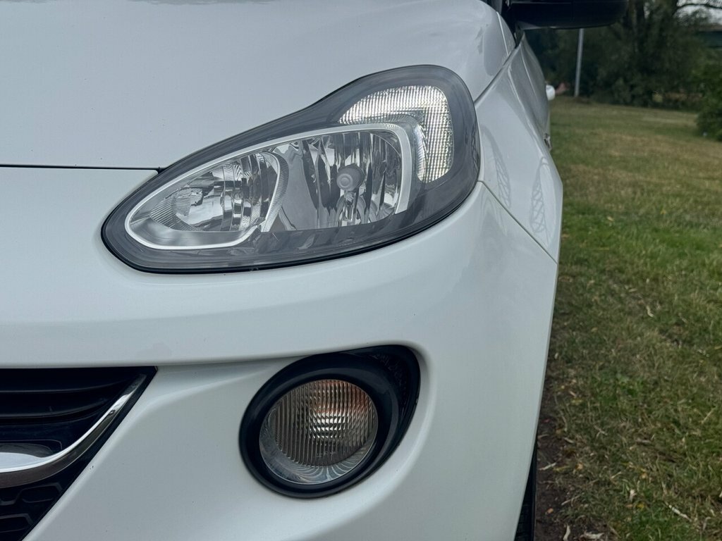 Vauxhall Adam 2015 1.4I Turbo Grand Slam 6-Speed 148 Bhp White #3
