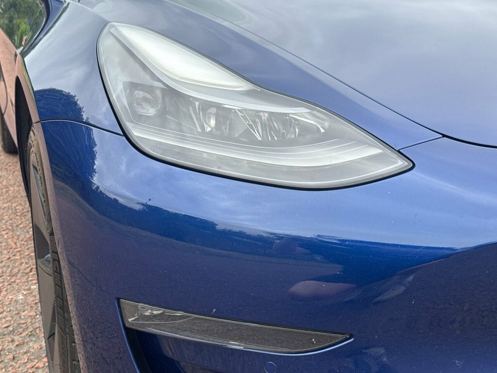 Tesla Model 3 Saloon BL21CSO Blue #4