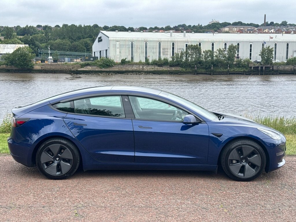 Tesla Model 3 Saloon BL21CSO Blue #6