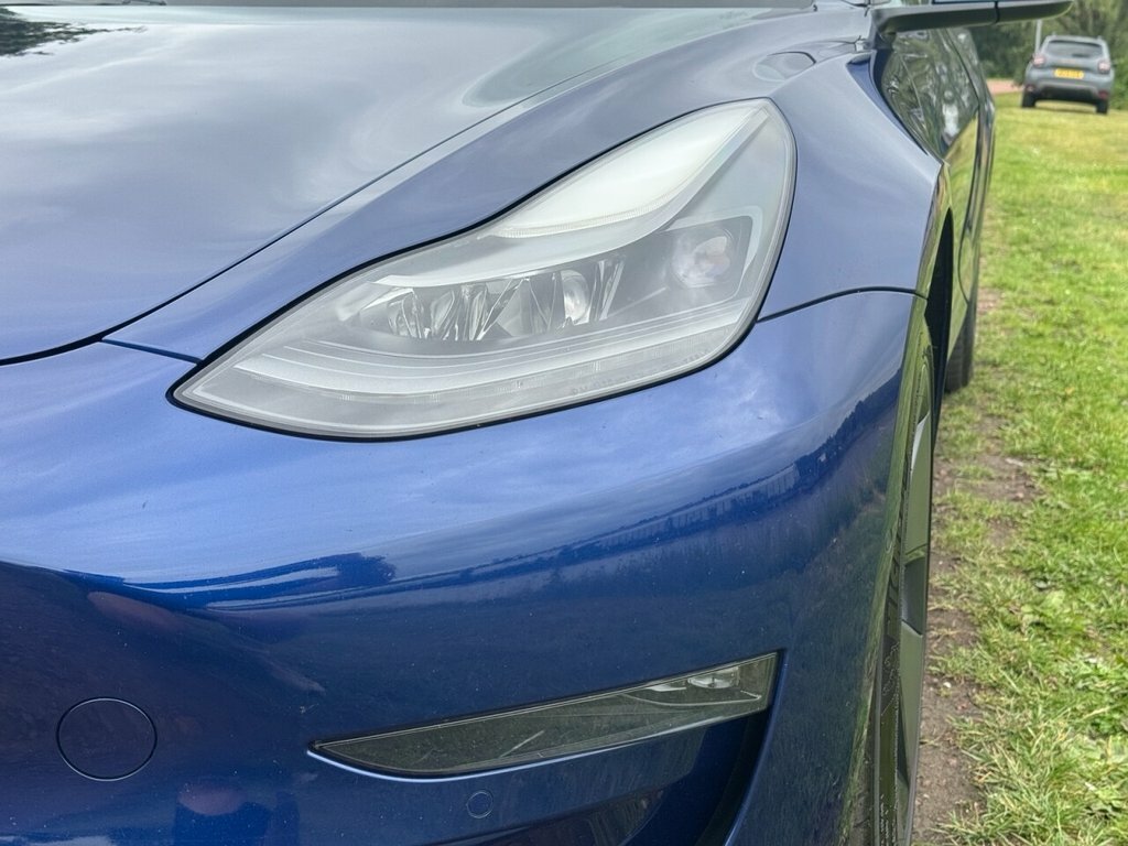 Tesla Model 3 Saloon BL21CSO Blue #3