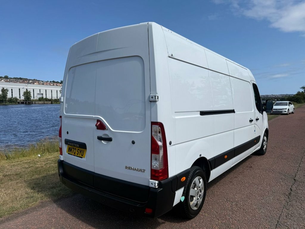 Renault Master 2.3L Business White #3