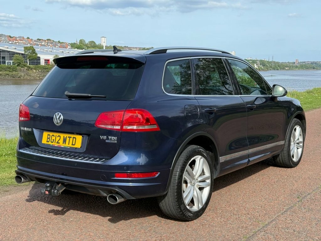 Volkswagen Touareg 3L Altitude Blue #4