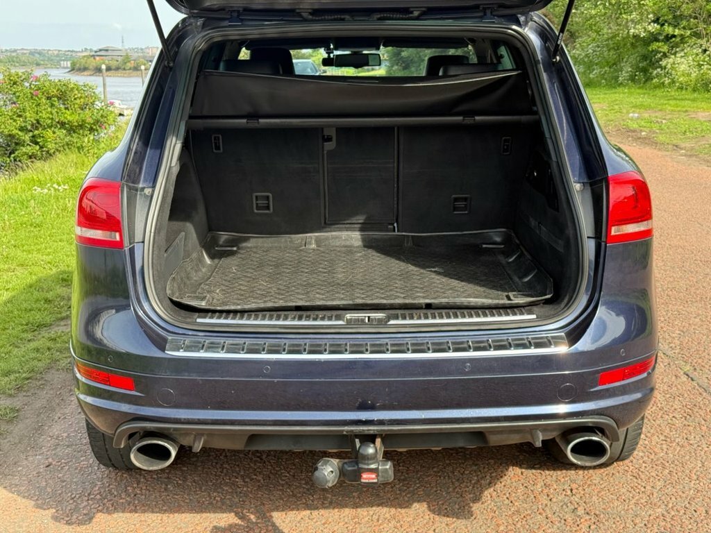 Volkswagen Touareg 3L Altitude Blue #6