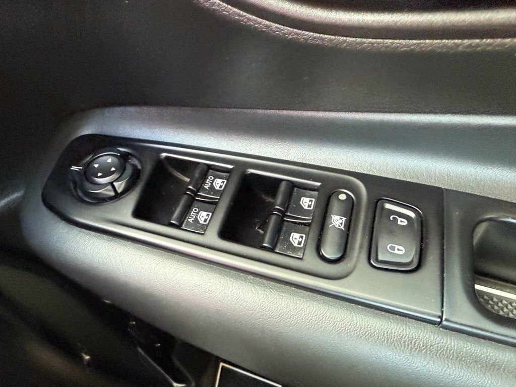 Jeep Renegade Night Eagle II Black #26