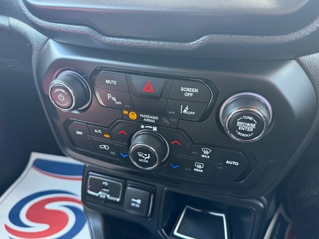 Jeep Renegade Night Eagle II Black #17