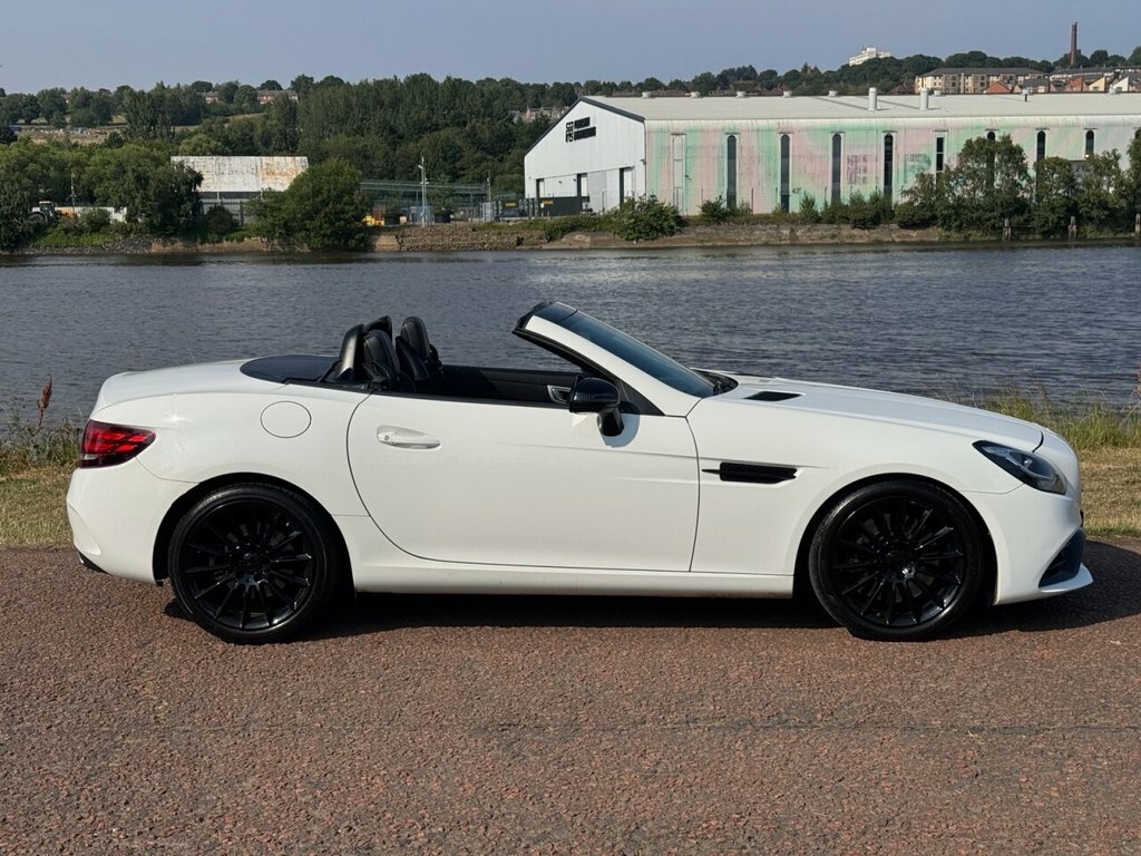 Mercedes-Benz SLC 2L Amg Line White #6