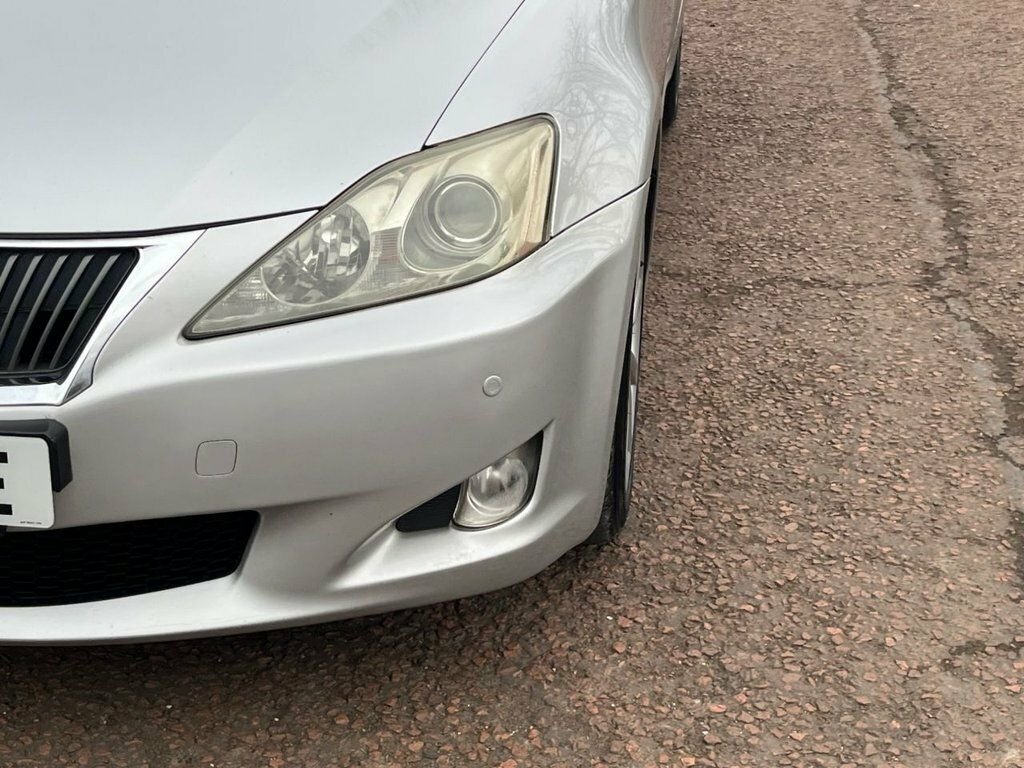 Lexus IS Saloon Black #27
