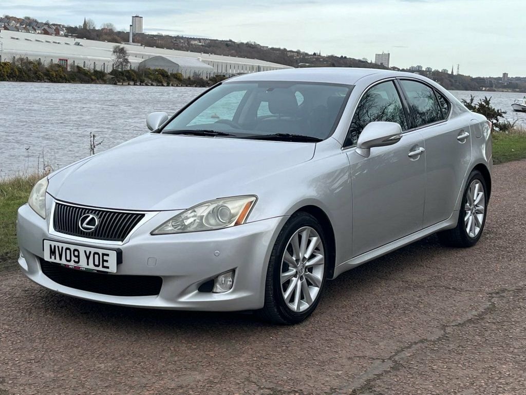 Lexus IS Saloon Black #26