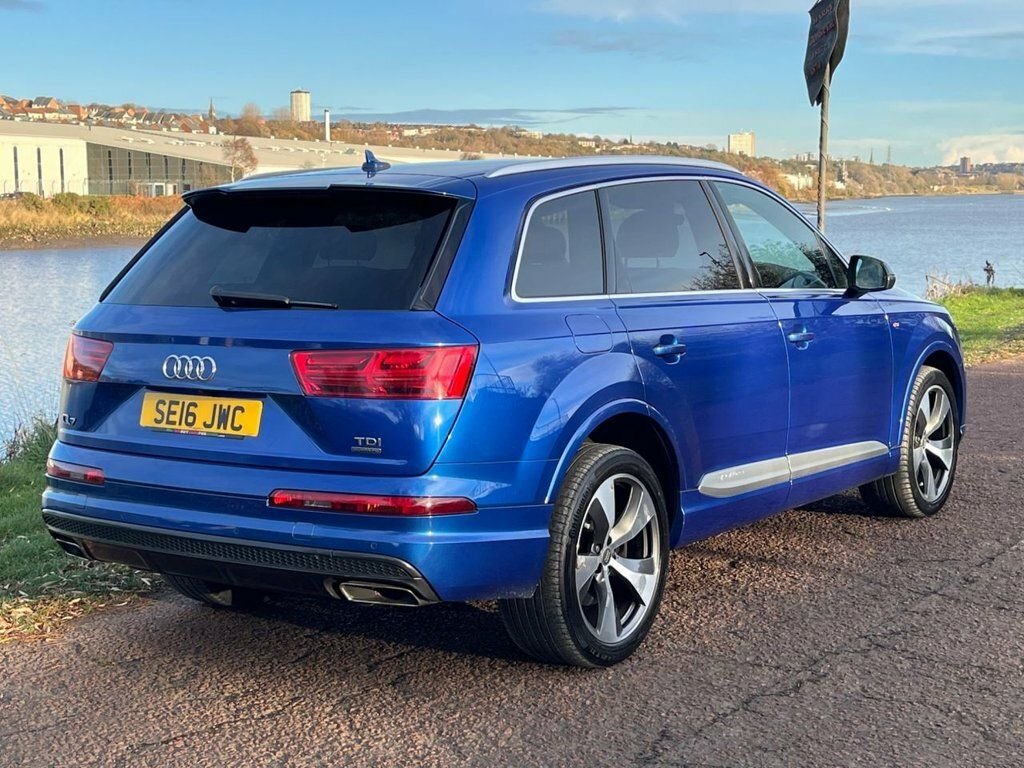 Audi Q7 3L S Line Blue #4