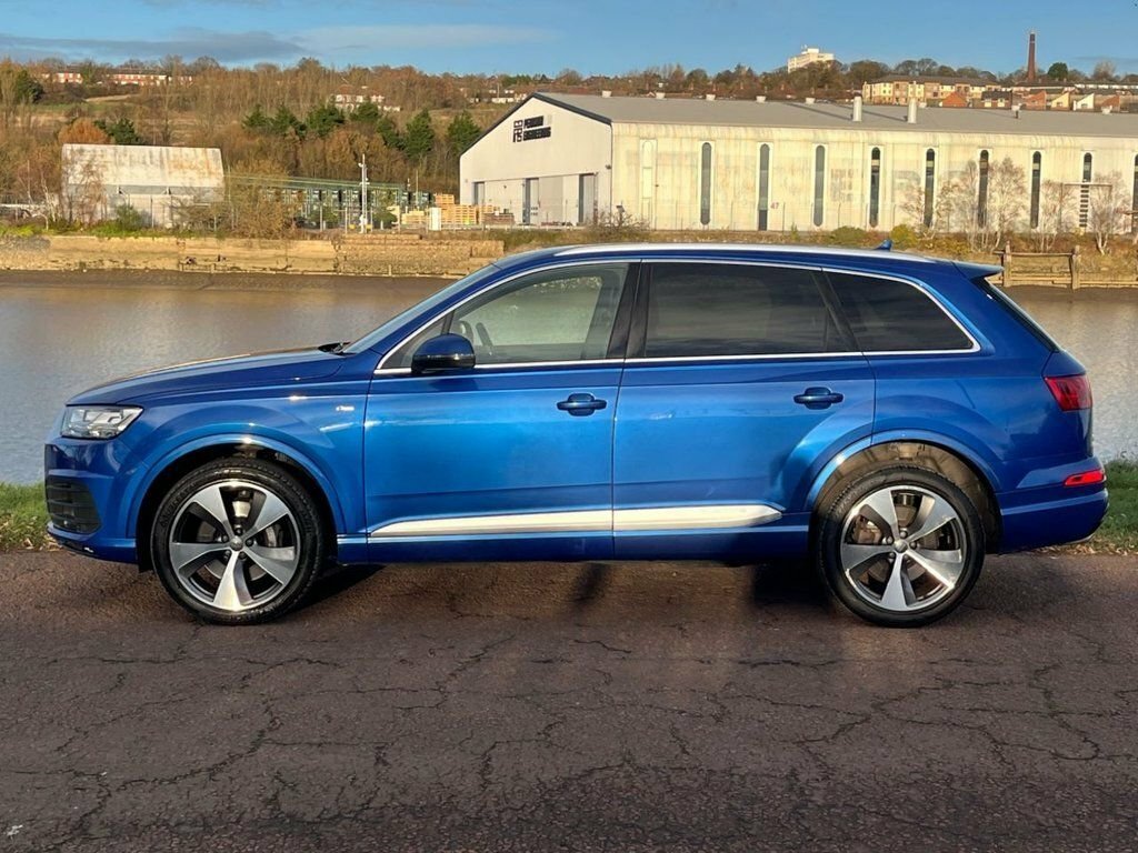 Audi Q7 Suv Grey #29