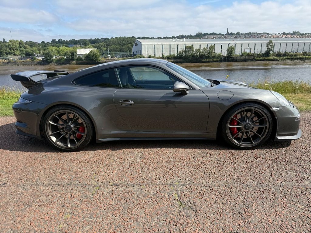 Porsche 911 3.8L 991 Gt3 Grey #2