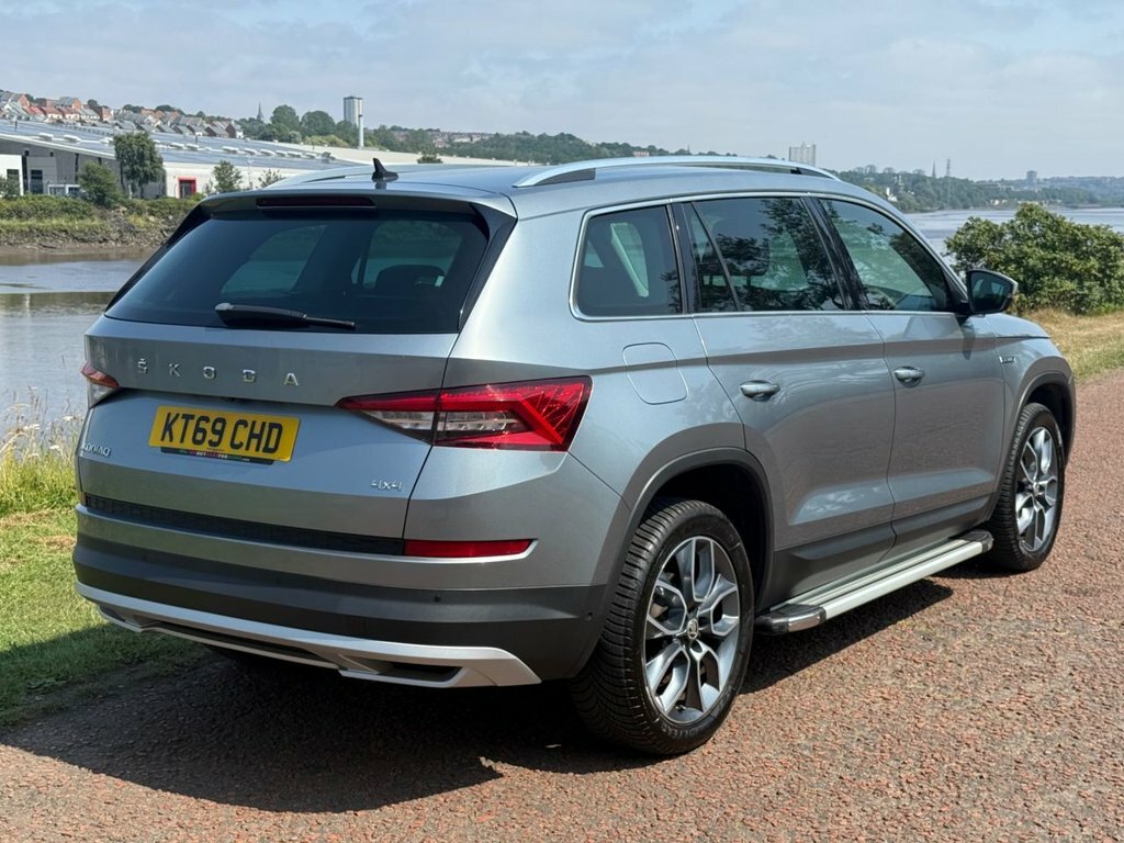 Skoda Kodiaq 2L Scout Grey #4