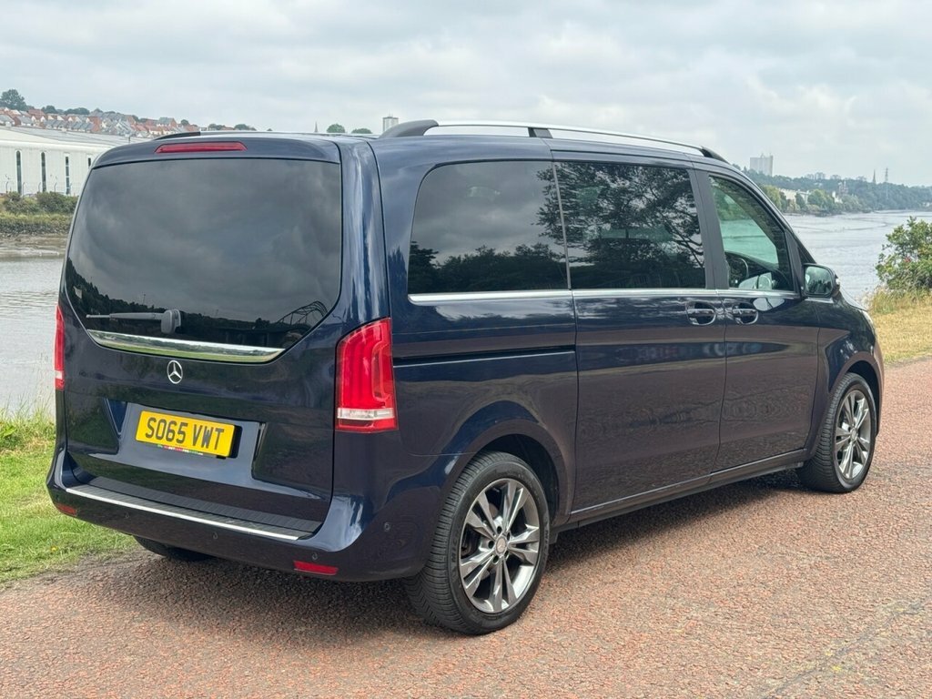 Mercedes-Benz V Class Mpv #9