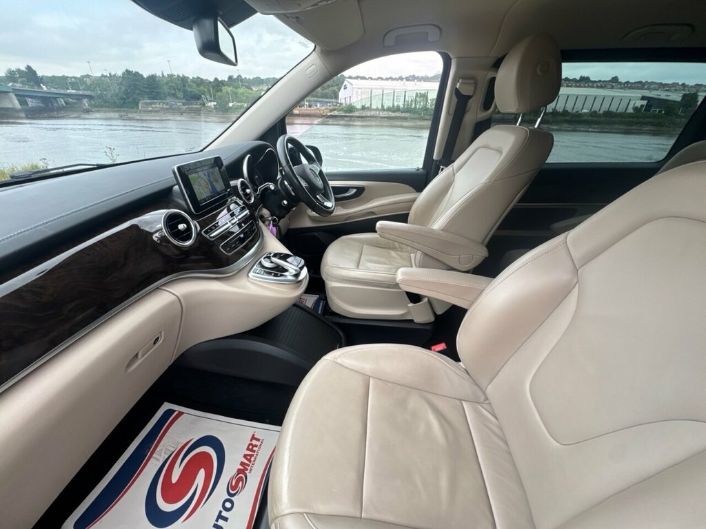 Mercedes-Benz V Class Mpv #40