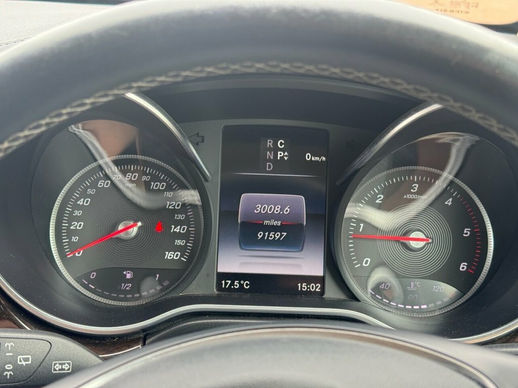 Mercedes-Benz V Class Mpv #26